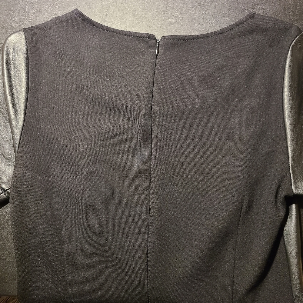 Black vegan leather dress with pockets - Picture 2 of 7